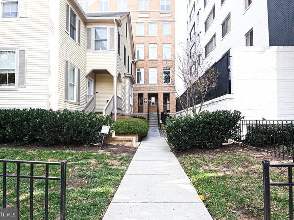 3211 Wisconsin Avenue NW 303, Washington DC 20016