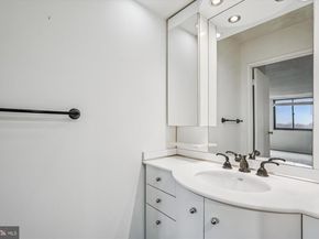 7420 Westlake Terrace 1008, Bethesda MD 20817