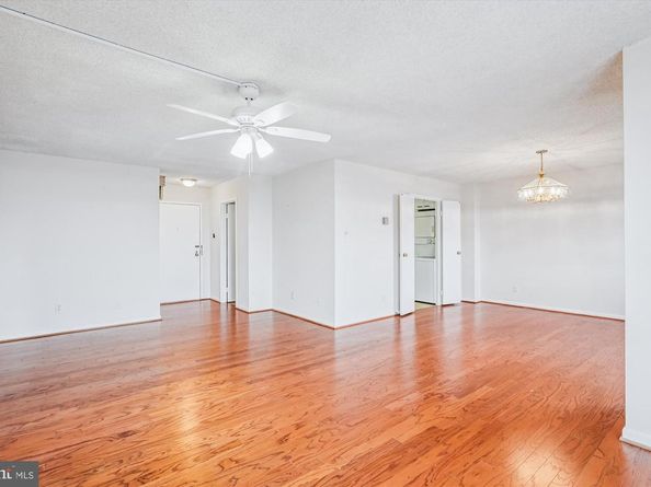 7420 Westlake Terrace 1008, Bethesda MD 20817