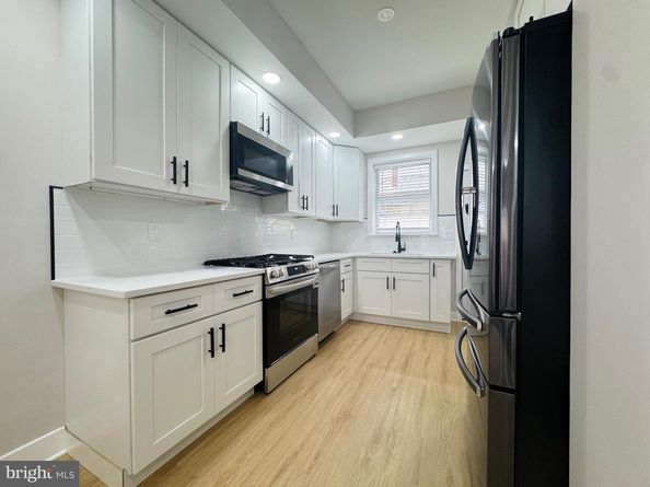 2426 S Juniper Street, Philadelphia PA 19148