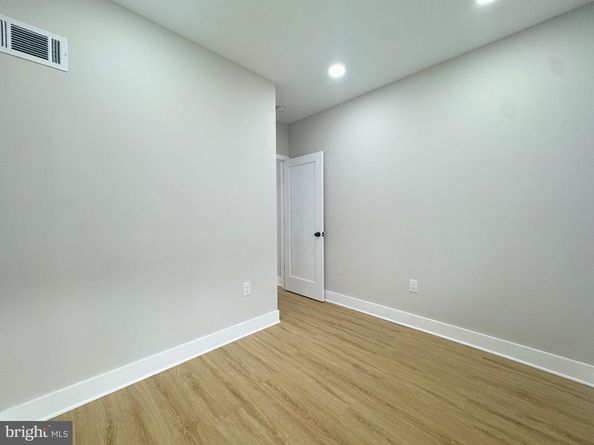 2426 S Juniper Street, Philadelphia PA 19148