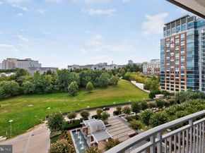 8220 Crestwood Heights Drive 712, Mclean VA 22102