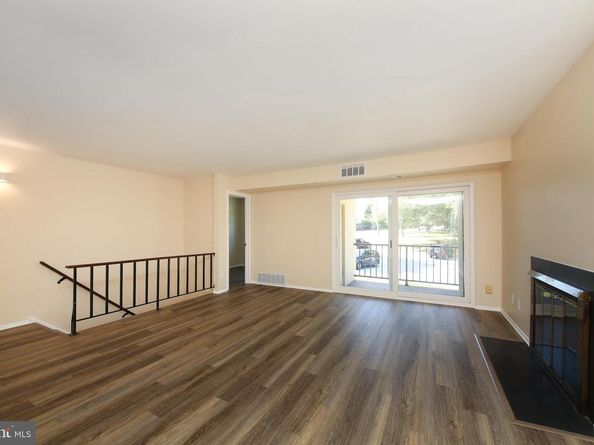 463 Old Forge Crossing 463, Devon PA 19333