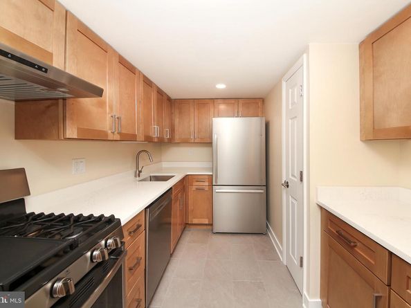 463 Old Forge Crossing 463, Devon PA 19333