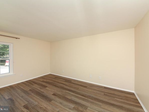 463 Old Forge Crossing 463, Devon PA 19333