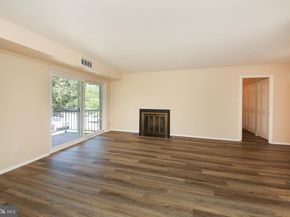 463 Old Forge Crossing 463, Devon PA 19333