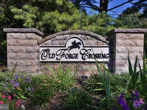 463 Old Forge Crossing 463, Devon PA 19333