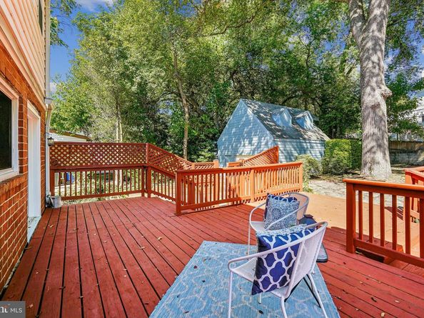 2329 N Edison Street, Arlington VA 22207