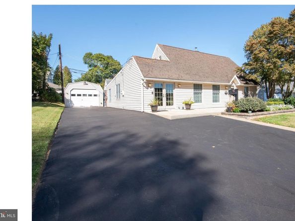 7 Canal Road, Levittown PA 19057