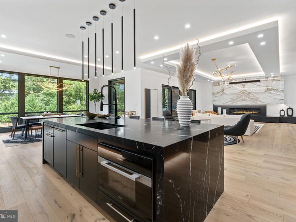 1471 Waggaman Circle, Mclean VA 22101