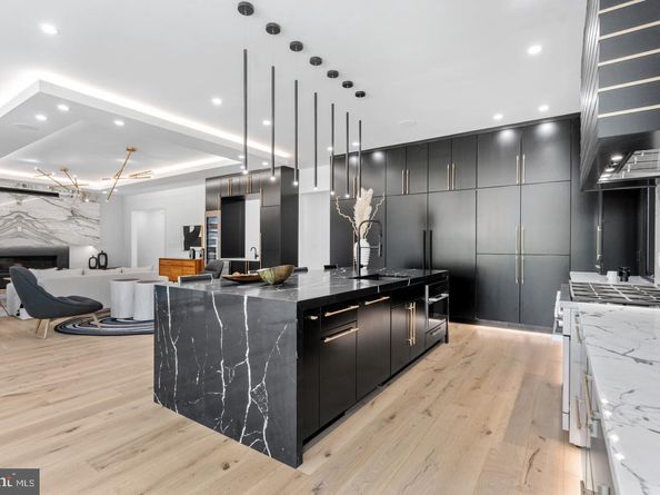 1471 Waggaman Circle, Mclean VA 22101