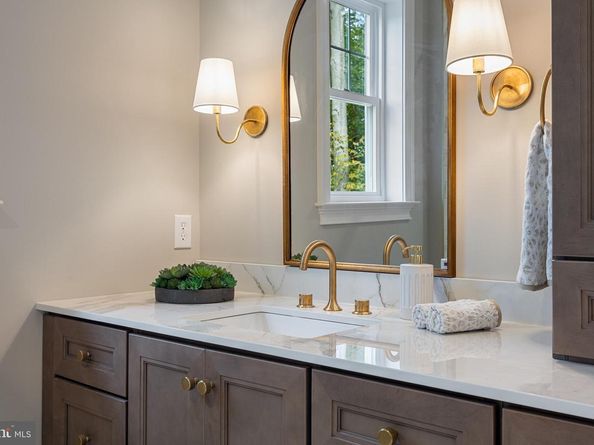 211 Wooded Way, Berwyn PA 19312