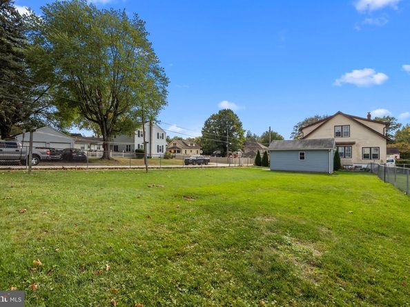 2500 Radcliffe Avenue, Abington PA 19001