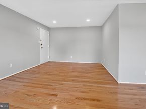 2907 Charing Cross Road 14, Falls Church VA 22042