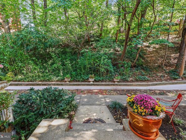 3519 Valley Drive, Alexandria VA 22302