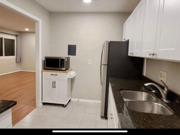 2908 Kings Chapel Road 03/10, Falls Church VA 22042