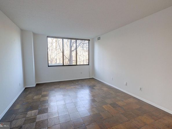 5225 Pooks Hill Road 324N, Bethesda MD 20814