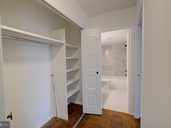 5225 Pooks Hill Road 324N, Bethesda MD 20814