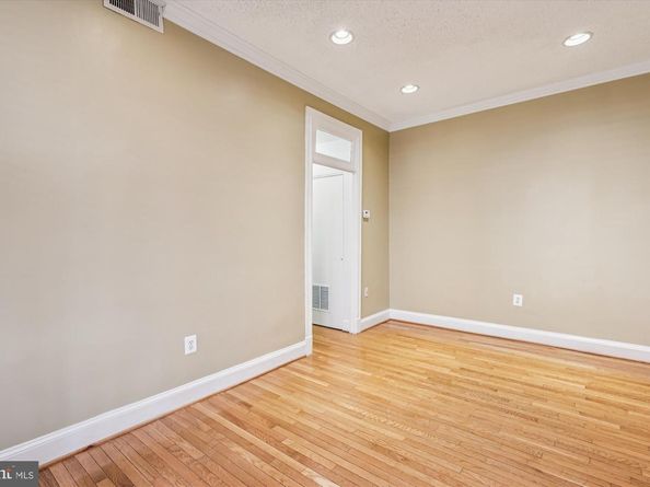 1401 Columbia Road NW 209, Washington DC 20009