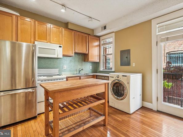 1401 Columbia Road NW 209, Washington DC 20009