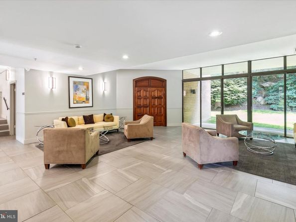 19 Rock Hill Road 7D, Bala Cynwyd PA 19004