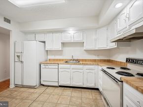 19 Rock Hill Road 7D, Bala Cynwyd PA 19004