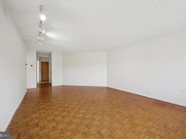 19 Rock Hill Road 7D, Bala Cynwyd PA 19004
