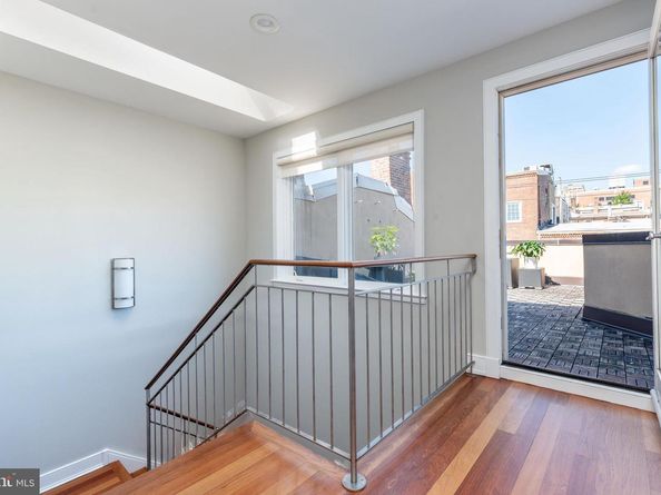 838 Lombard Street, Philadelphia PA 19147