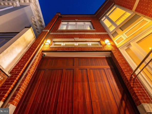 838 Lombard Street, Philadelphia PA 19147