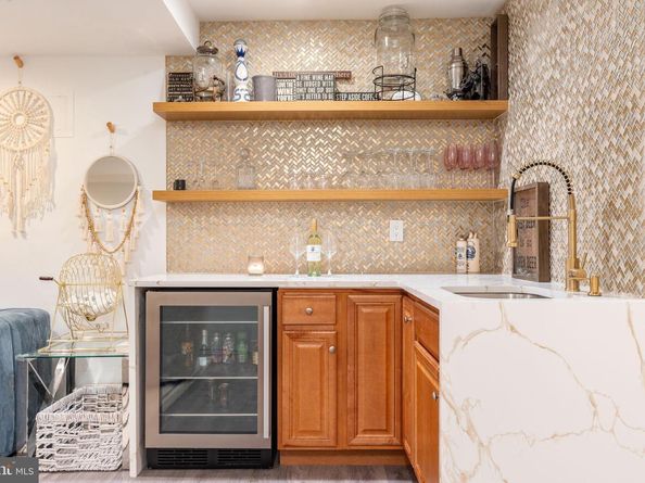 838 Lombard Street, Philadelphia PA 19147