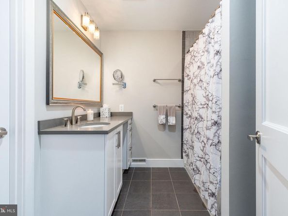 838 Lombard Street, Philadelphia PA 19147