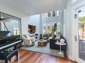838 Lombard Street, Philadelphia PA 19147