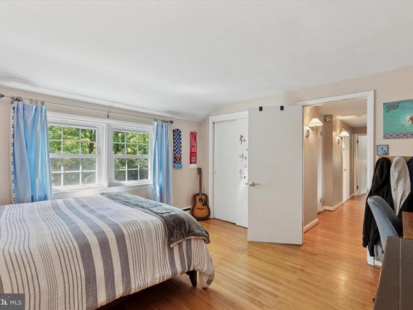 711 Custis Road, Glenside PA 19038