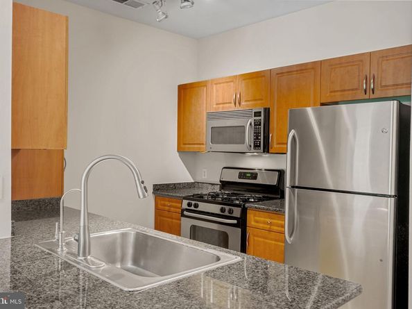 12953 Centre Park Circle 218, Herndon VA 20171