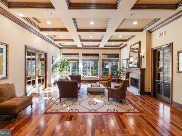 12953 Centre Park Circle 218, Herndon VA 20171