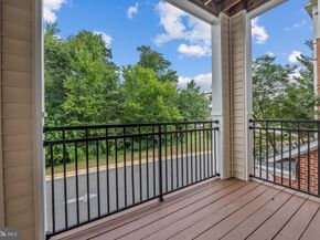 12953 Centre Park Circle 218, Herndon VA 20171