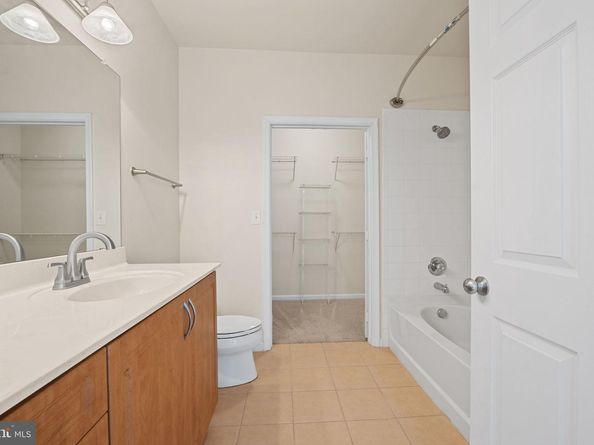 12953 Centre Park Circle 218, Herndon VA 20171