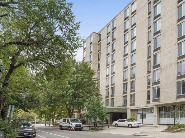 1800 R Street NW 808, Washington DC 20009