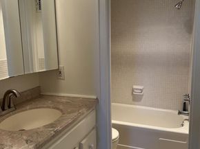 1800 R Street NW 808, Washington DC 20009
