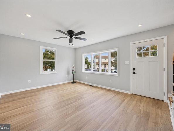 6 N Love Lane, Norwood PA 19074