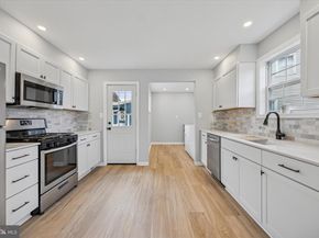 6 N Love Lane, Norwood PA 19074
