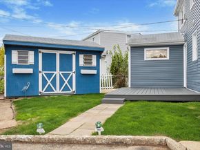 6 N Love Lane, Norwood PA 19074