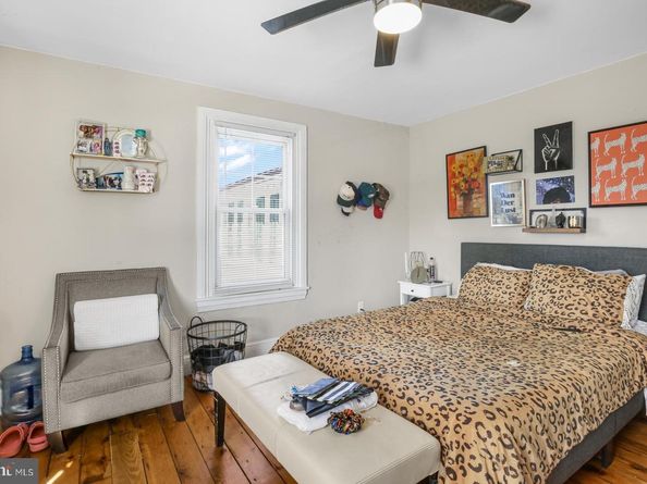 350 Green Lane, Philadelphia PA 19128