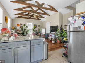 350 Green Lane, Philadelphia PA 19128