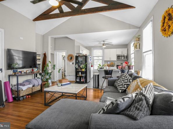 350 Green Lane, Philadelphia PA 19128