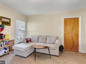 350 Green Lane, Philadelphia PA 19128