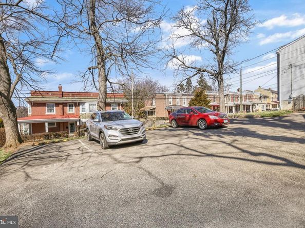 350 Green Lane, Philadelphia PA 19128