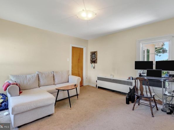 350 Green Lane, Philadelphia PA 19128