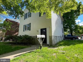 200 Barker Avenue, Sharon Hill PA 19079