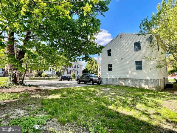 200 Barker Avenue, Sharon Hill PA 19079